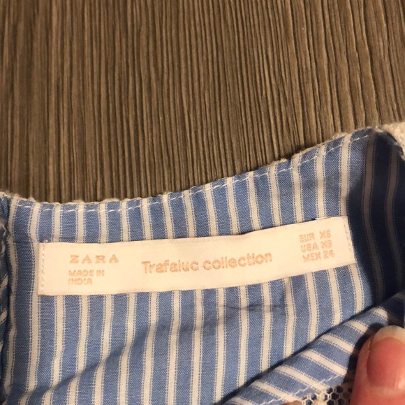 Lace and stripes top - Picture 3 of 7